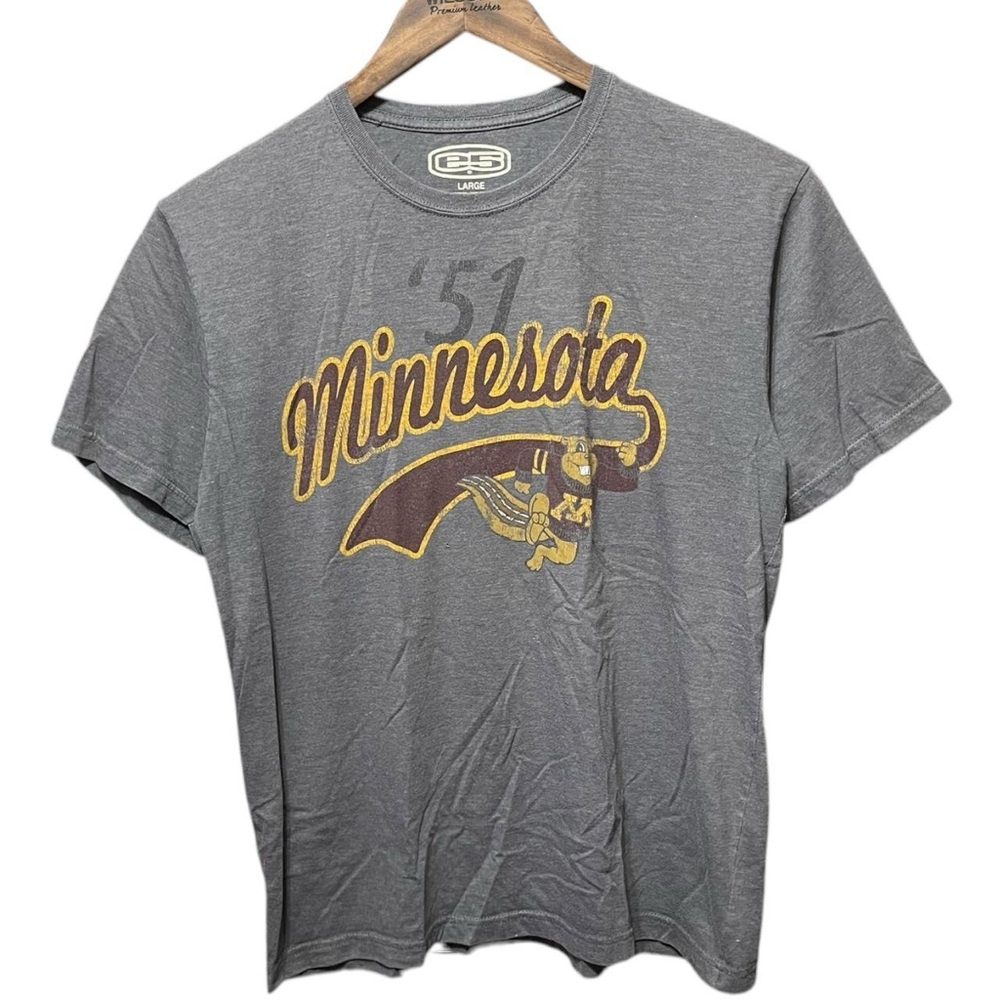 university of Minnesota Golden gophers college sports short sleeve T-shirt tee